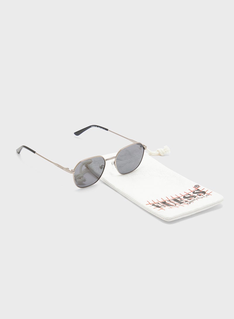 GUESS Gu0023808A49 Aviator Sunglasses  - Image 4
