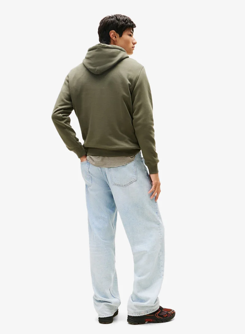 تومي جينز هودي أساسي بقصة عادية