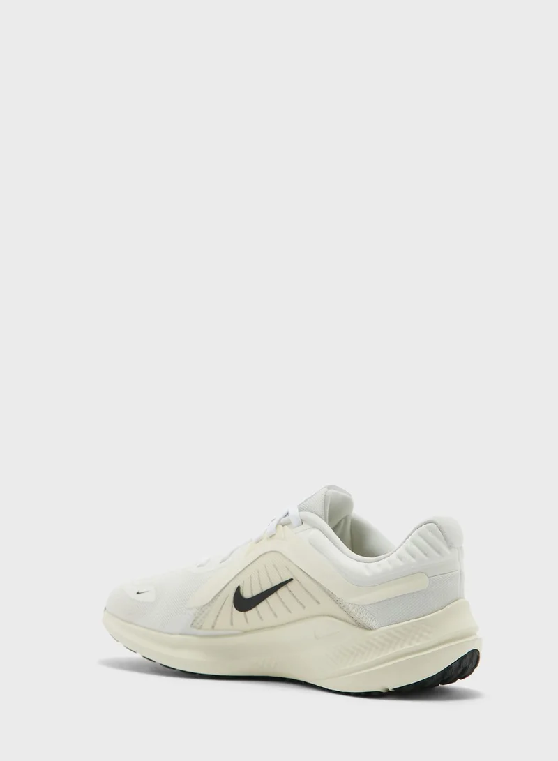 Nike Quest 5