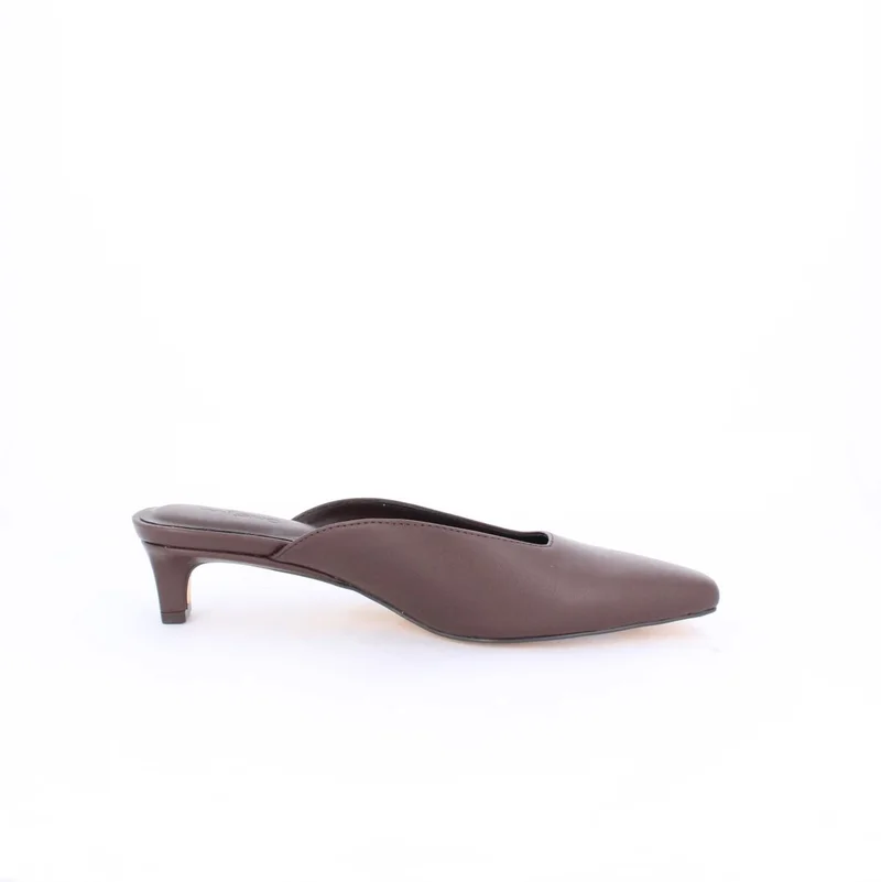 ميلانو إلاري