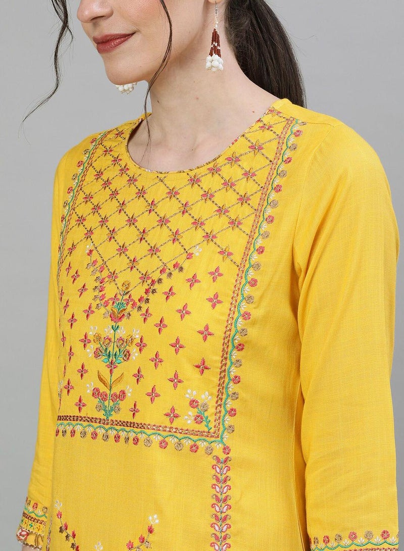 ISHIN Women's Yellow Rayon Embroidered Tunic Full Length Casual Straight Fit Kurta Set  - Image 2