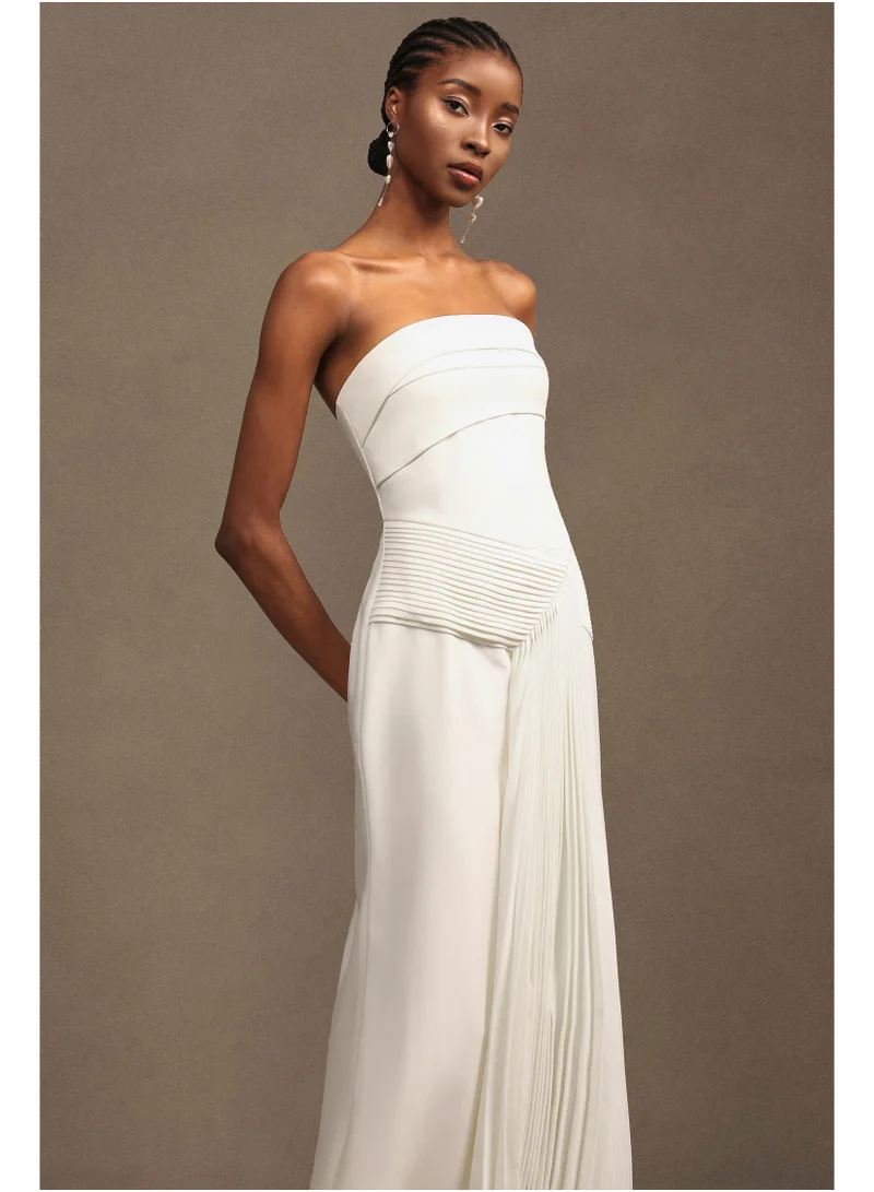 بيلا بارنيت فستان ماكسي بأكمام مطوية من تريسي سليفز