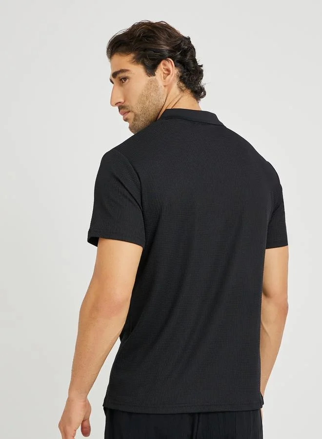 Styli Styli Men Black Textured Zip Front Relaxed Fit Polo T-Shirt