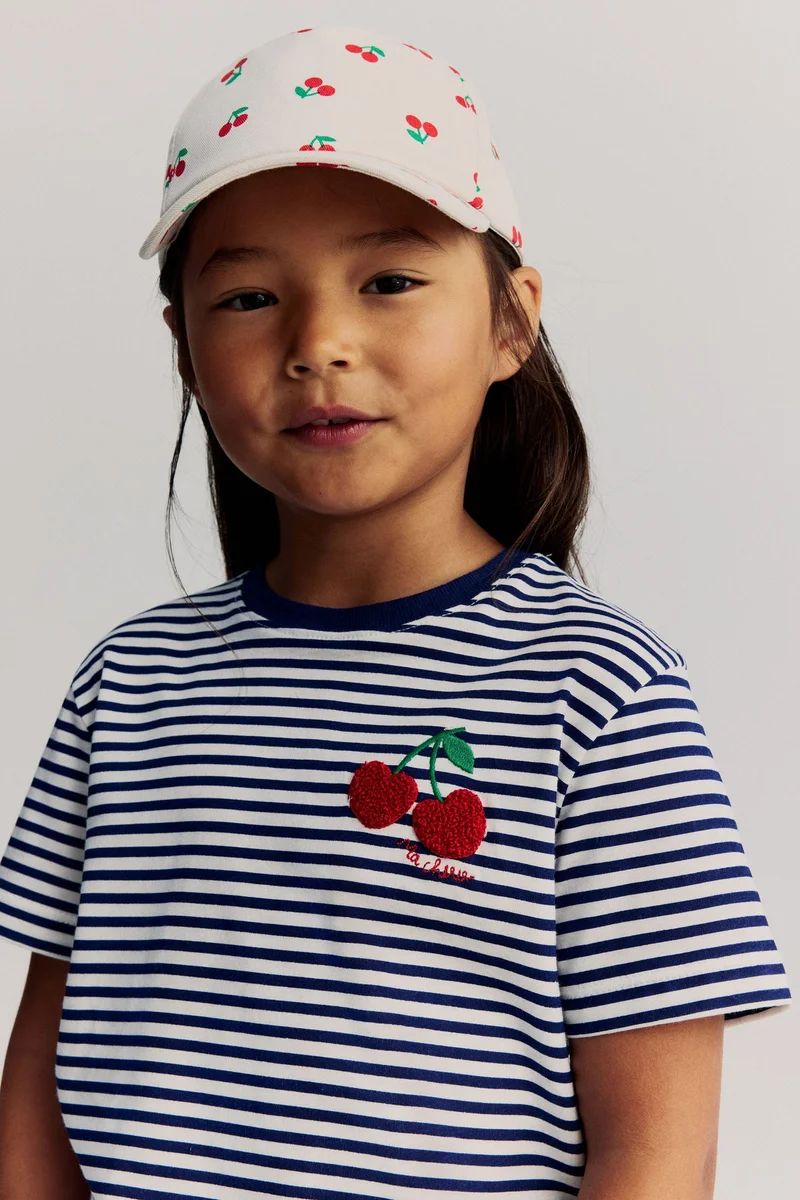 اتش اند ام تي-شيرت بتفاصيل مزخرفة