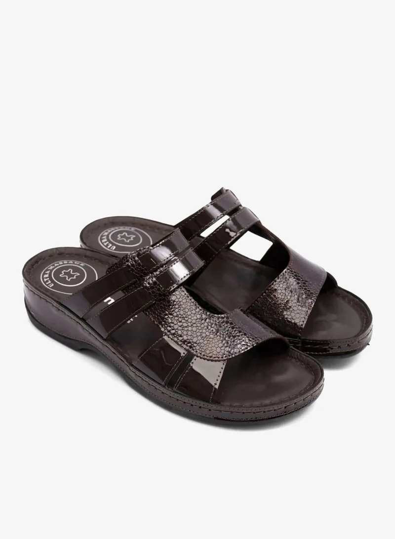 كومفورت بلس صنادل نسائية مريحة بطبعة تمساح بنية