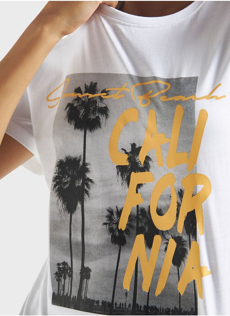 FAV - Printed Crew Neck T-Shirt - Image 1