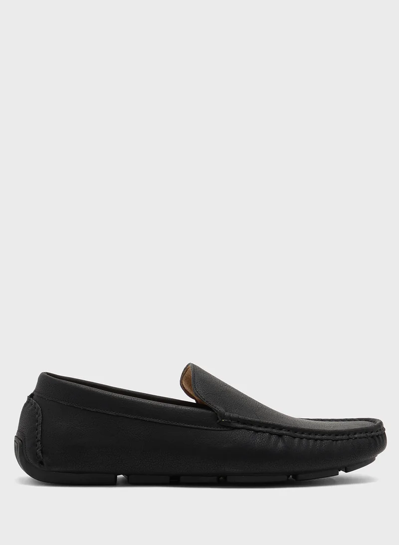 روبرت وود Casual Suede Loafers