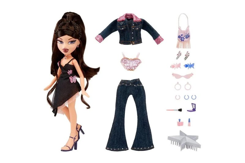 BRATZ دمية الموضة دينا من براتز للاحتفال بعيد الميلاد الحادي والعشرين، 10 × 2.5 × 11.5 بوصة، متعددة الألوان - Image 3