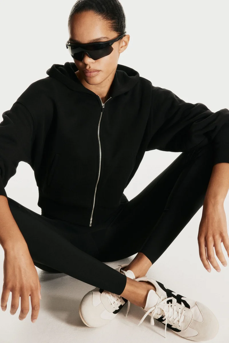 اتش اند ام لغينغز رياضي من النايلون ونسيج دراي موف