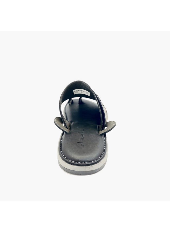 الواحة صنادل رجالية مطرزة سهلة الارتداء بتفصيلة حلقة إصبع القدم - Image 3