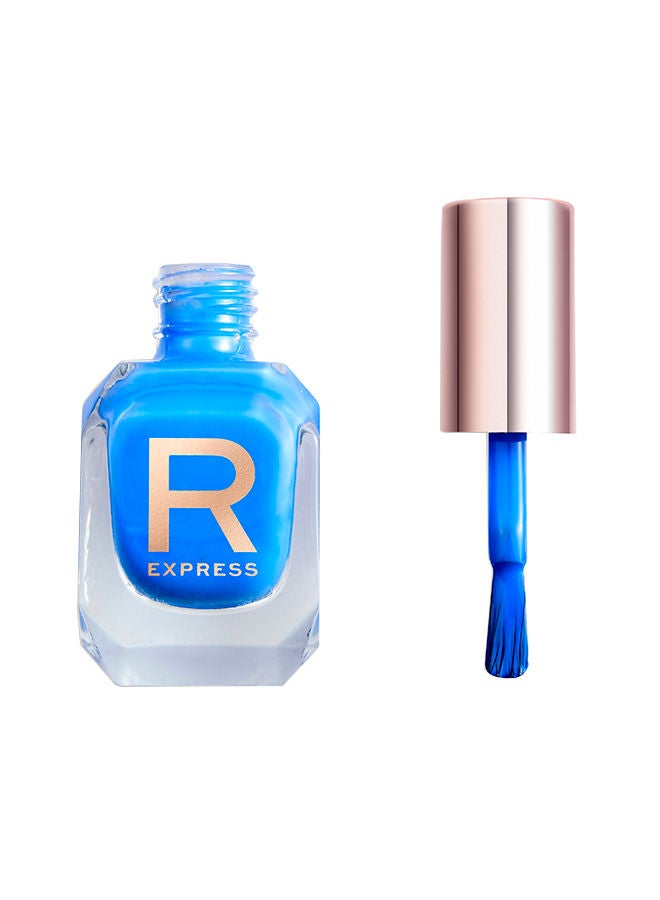 REVOLUTION طلاء أظافر ميك اب ريفولوشن إكسبريس أزرق سماوي - Image 1