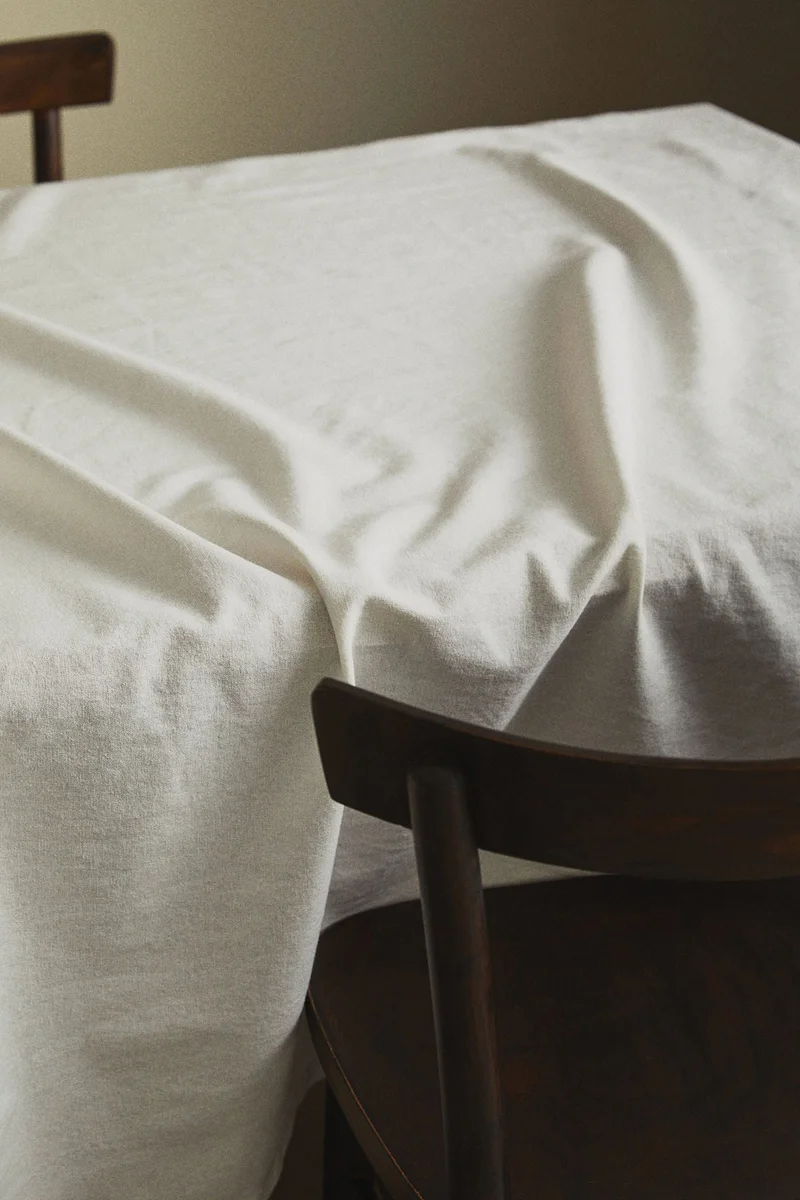 H&M Linen-blend tablecloth