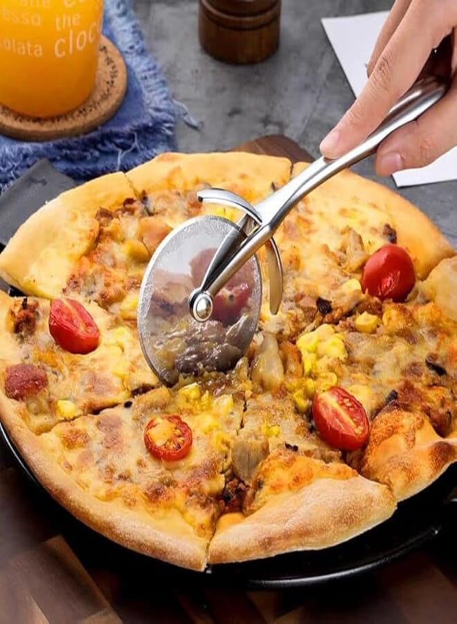 Generic Professional Pizza Wheel Cutter, Slicer for Pizza and Baked Goods .RO
