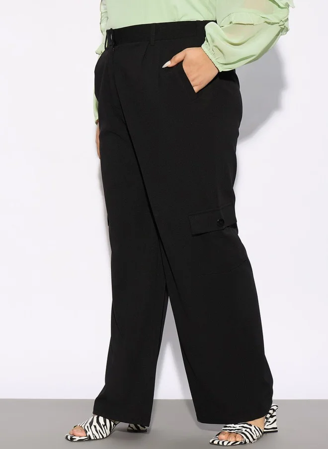 SASSAFRAS Black Cargo Pants for Women