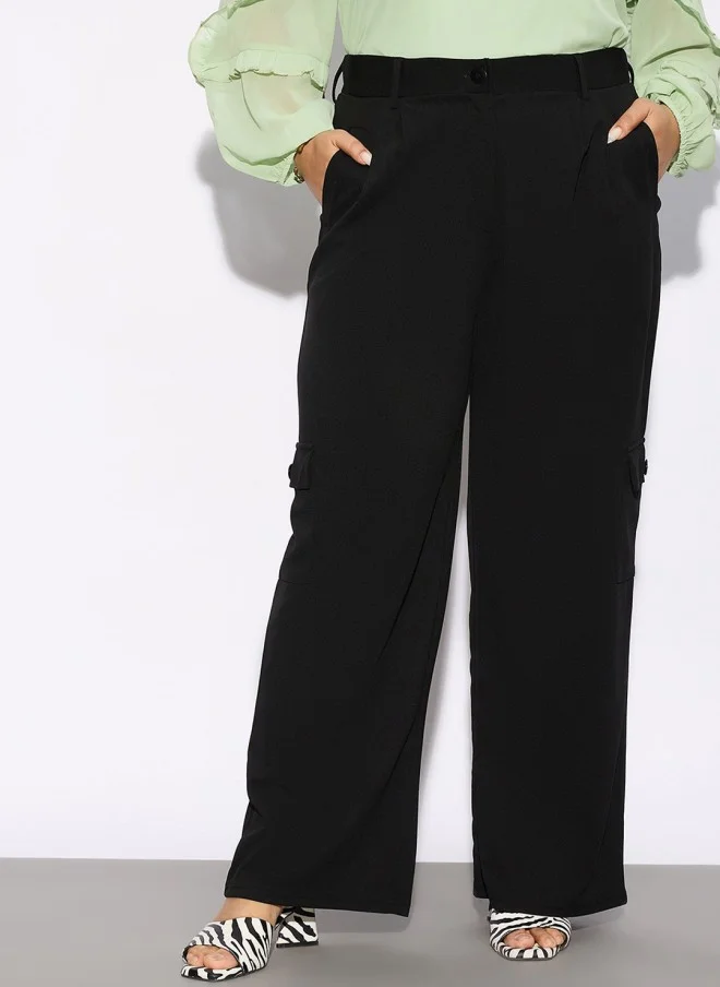 SASSAFRAS Black Cargo Pants for Women