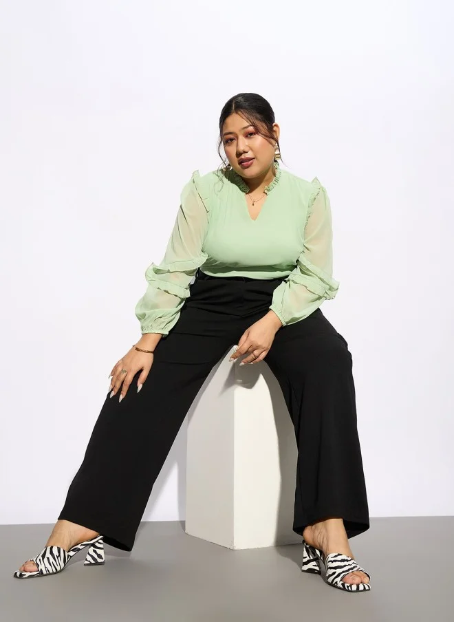 SASSAFRAS Black Cargo Pants for Women