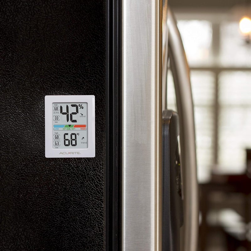 Acurite Pro Humidity Meter & Thermometer with Touch Activated Backlight, White - Image 5