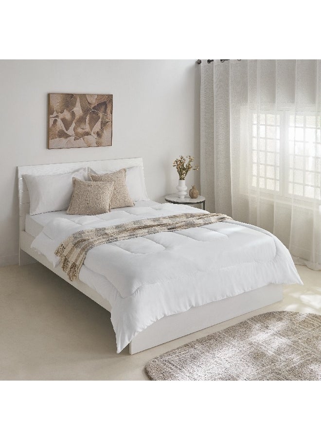 Home Box Axis Solid Microfiber Double Comforter 230 x 200 cm  - Image 3