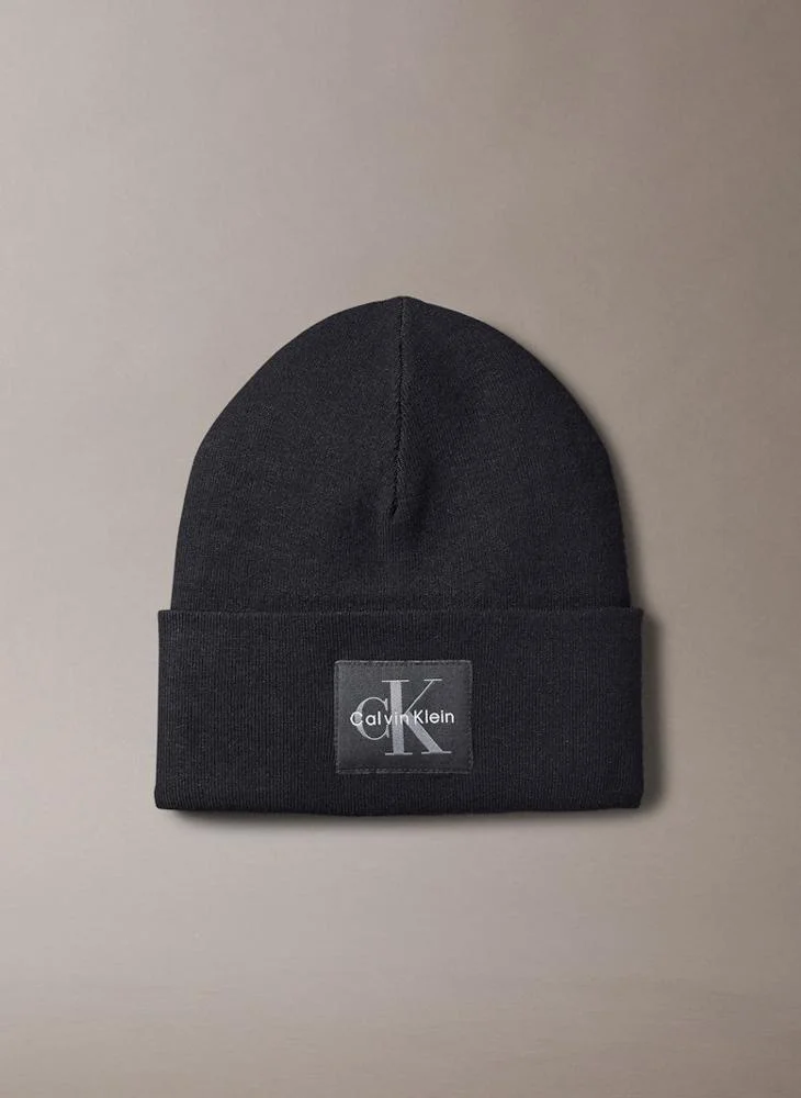 كالفن كلاين Monologo Patch Beanie