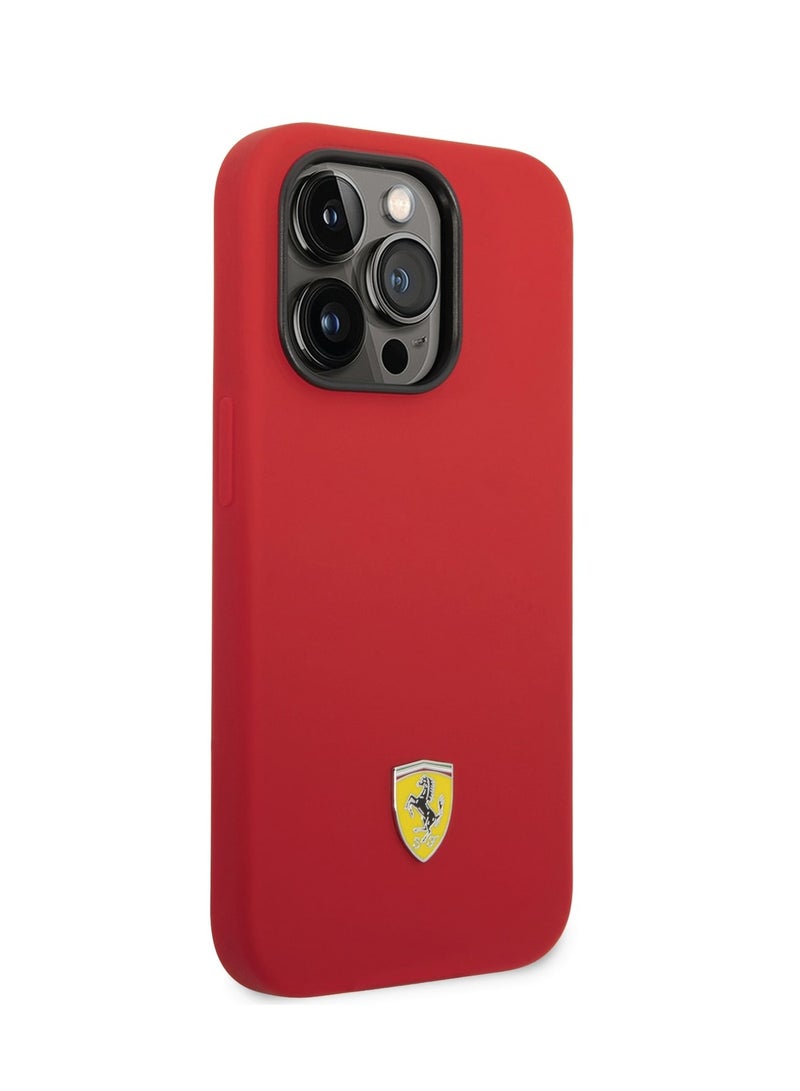 Ferrari Liquid Silicone Case With Red Camera Outline & Metal Logo For iPhone 14 Pro - Red - Image 3