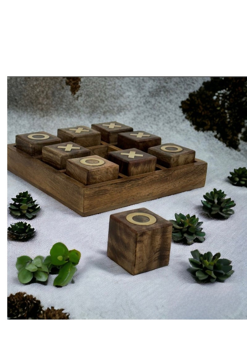 XO board game, handmade, made of wood, divided into squares, with the symbols X and O drawn on them, and characterized by its wooden base, which makes it rest on the table or on the floor.