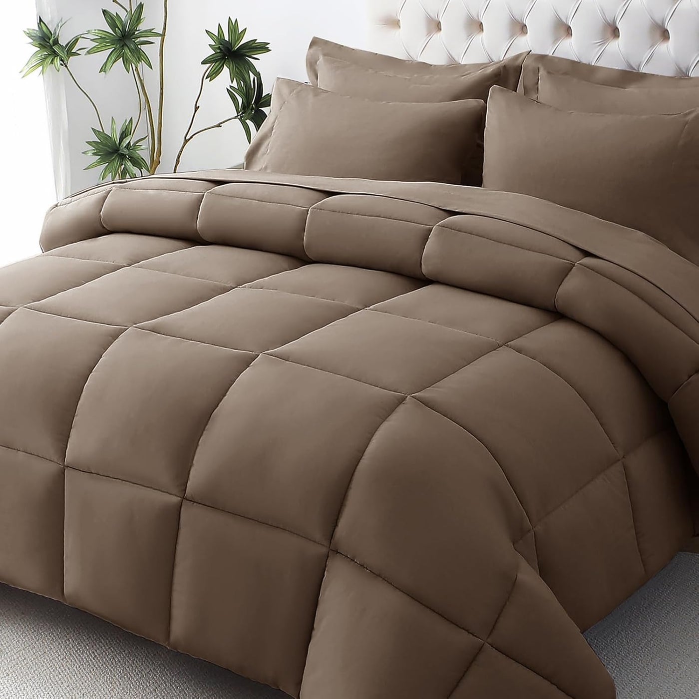 The Home Mart Home Mart Down Alternative 7pcs Comforter Set Brown – Ultra Soft Microfiber Duvet with 250GSM Filling – Queen Size 220x240 cm – Lightweight, Breathable & Hypoallergenic Bedding for All S
