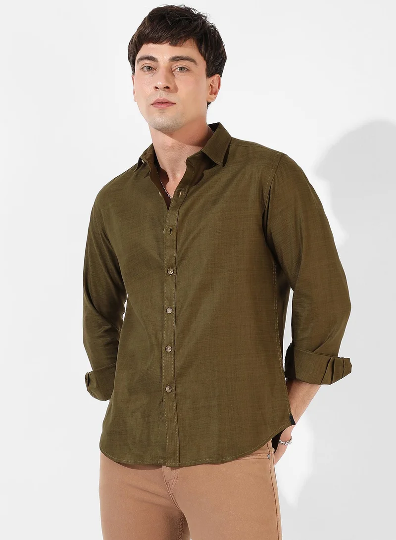 Campus Sutra Men's Solid Olive Green Regular Fit Casual Shirt
