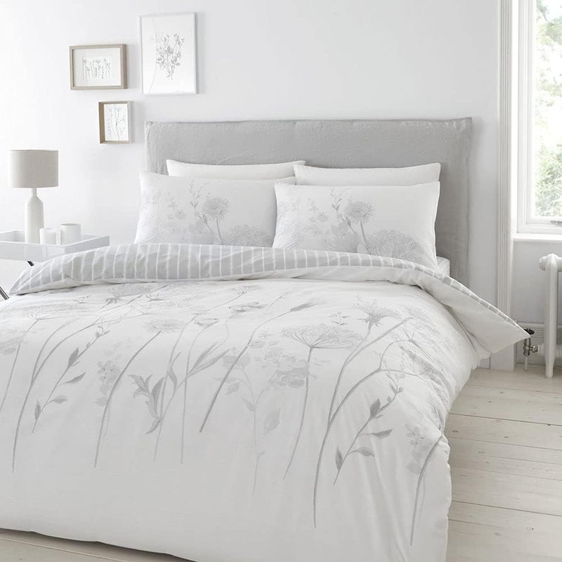Meadowsweet Floral Reversible Double Duvet Cover Set with Pillowcases White - Image 1