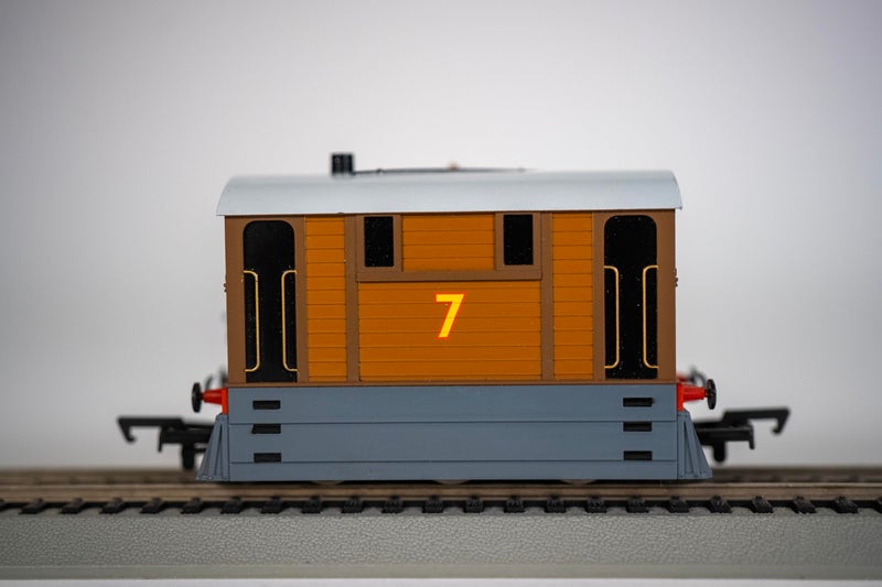 Bachmann Trains Thomas And Friends - Toby The Tram Engine With Moving Eyes, Black, 0.5 Liters - Image 5