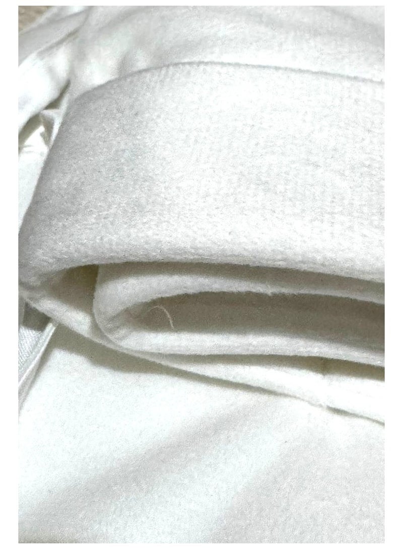 Soft and Portable Baby Cradle (Velvet)  - Image 3