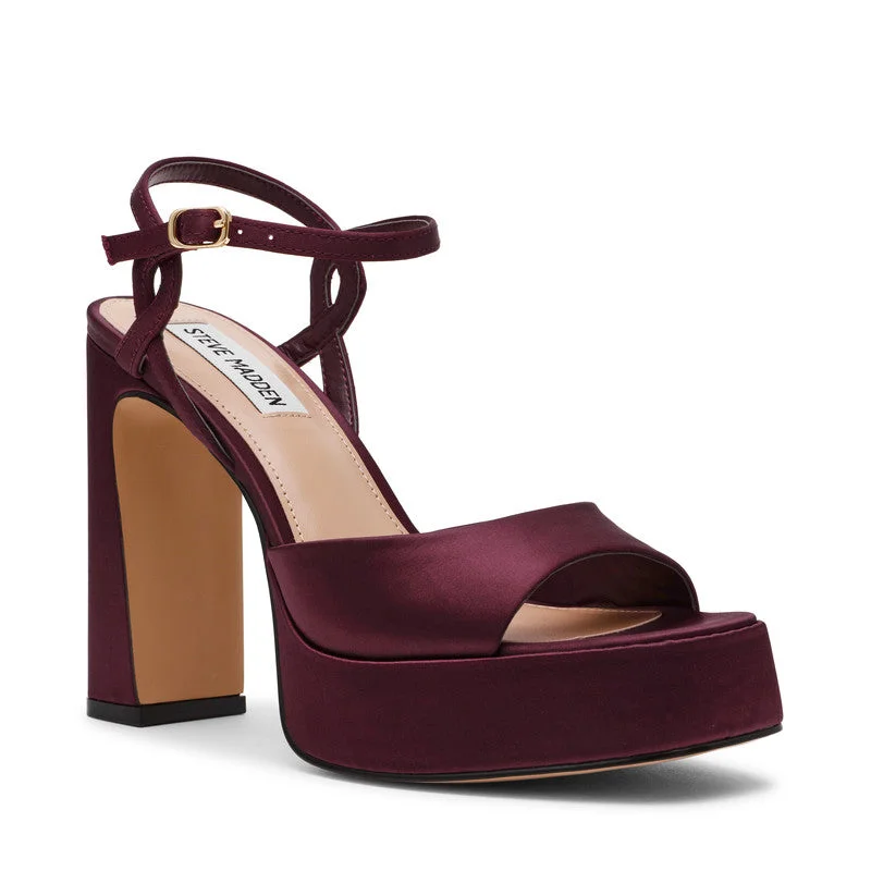 ستيف مادن Miliana Solid Ankle Strap Heeled Sandals