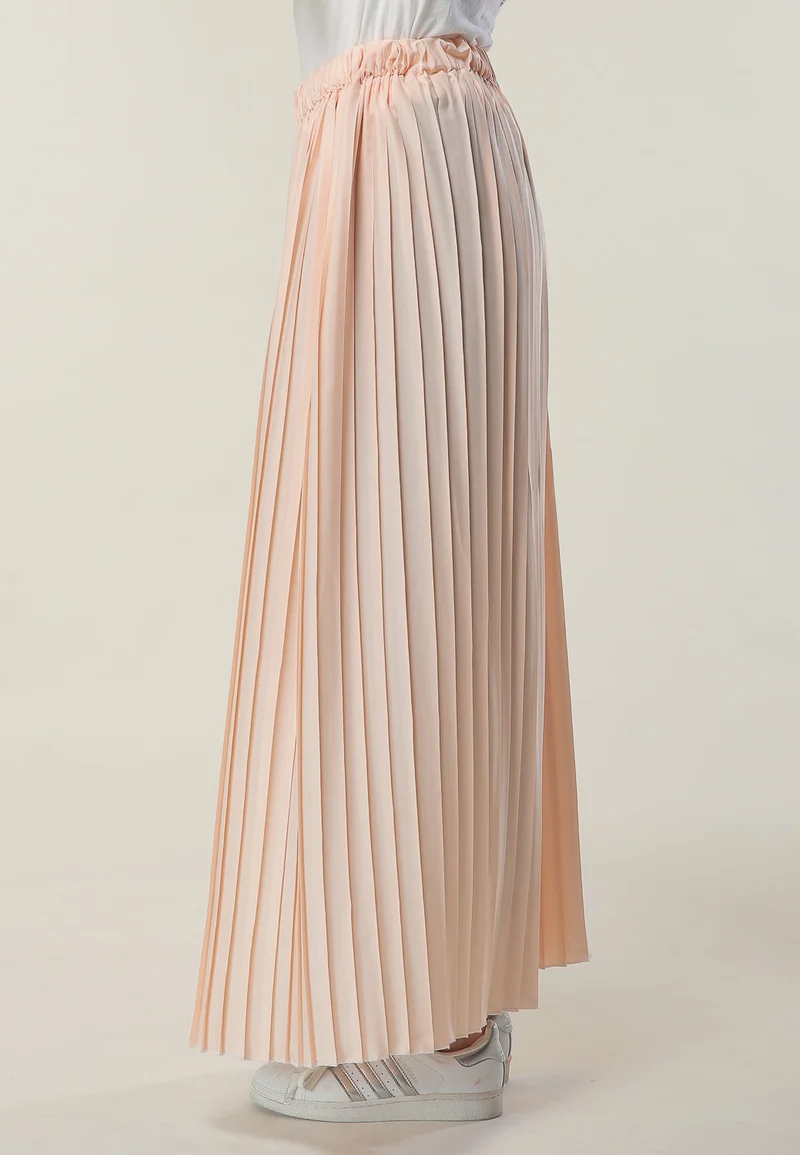 Moistreet  Pleated High Waist Maxi Skirt for Women | Best Price UAE