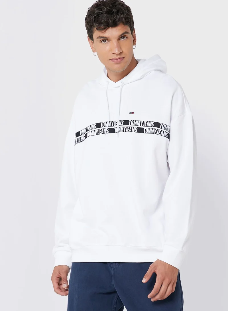 TOMMY JEANS Logo Hoodie