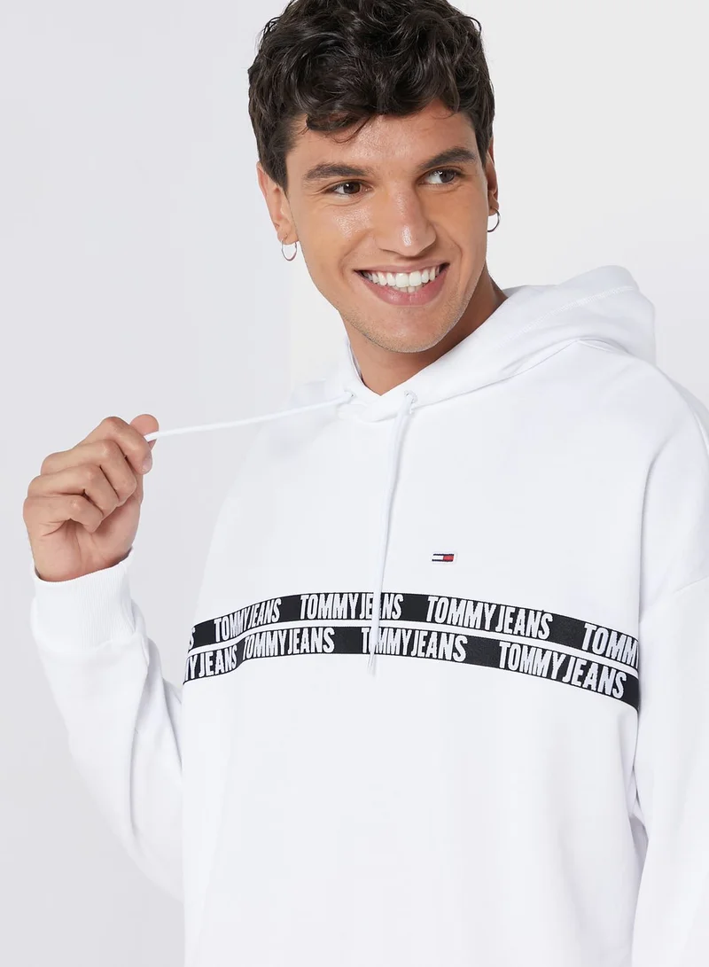 TOMMY JEANS Logo Hoodie