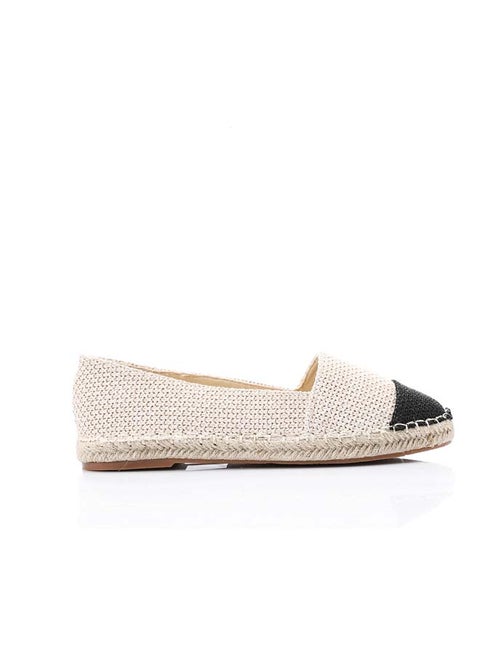 Knitted Flat Shoes - Beige & Black