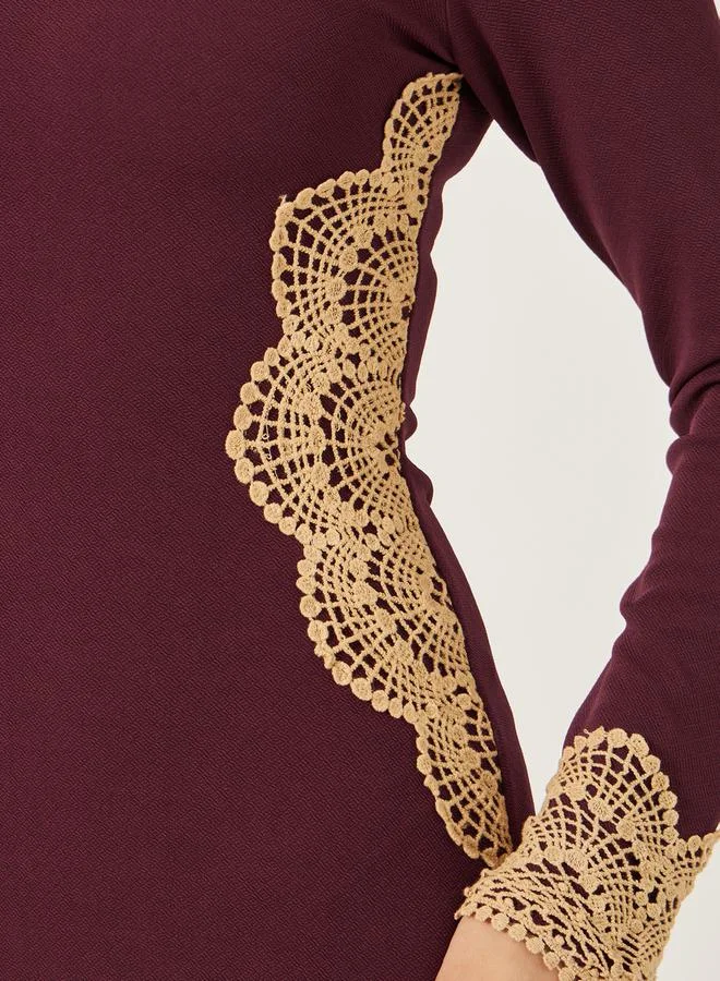 Styli Styli Lace Detail V-Neck Bodycon Midi Dress