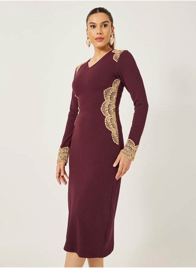 Styli Lace Detail V-Neck Bodycon Midi Dress  - Image 3
