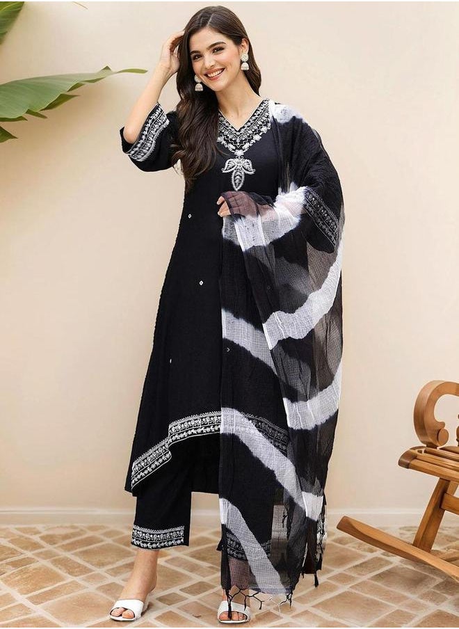 ISHIN Embroidered Straight Kurta with Trousers and Dupatta Set by Styli  - Image 5