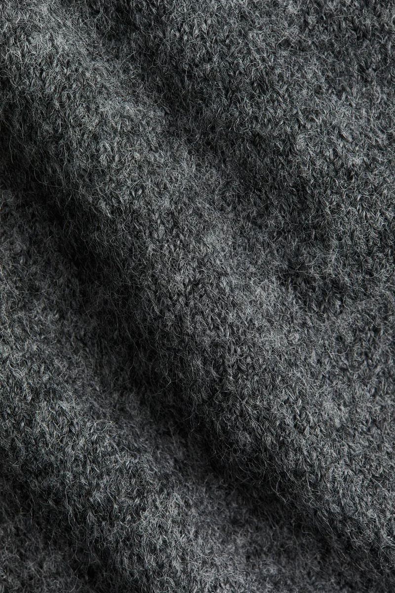 H&M MAMA Knitted dress