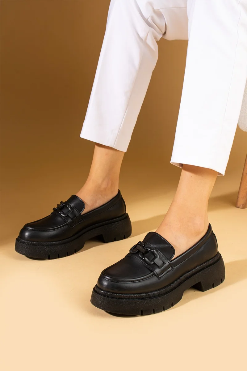 Pembe Potin Pink Potin Chain Detailed High Sole Comfortable Mould Loafer Women's Shoes 57-2-24CILT