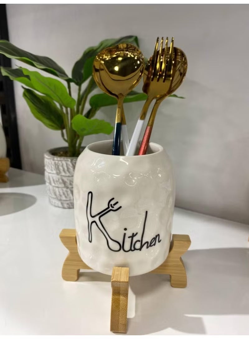 حامل ملاعق وأدوات مطبخ من البورسلين بقاعدة من خشب الخيزران - منظم أنيق وعملي لأدوات الطبخ والملاعق - Image 1