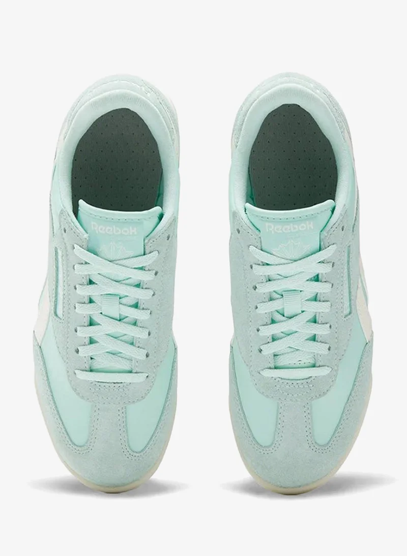 Reebok Glitch Aqua/Chalk/Alabaster Reebok Campio XT Women's Shoes for Women | Best Price UAE