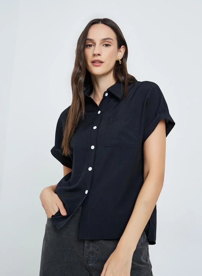 تايك تو بلوزة بأكمام قصيرة بأزرار