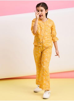 Stylo Bug Floral Print 3/4 Sleeves Top & Pants Set by Styli  - Image 1