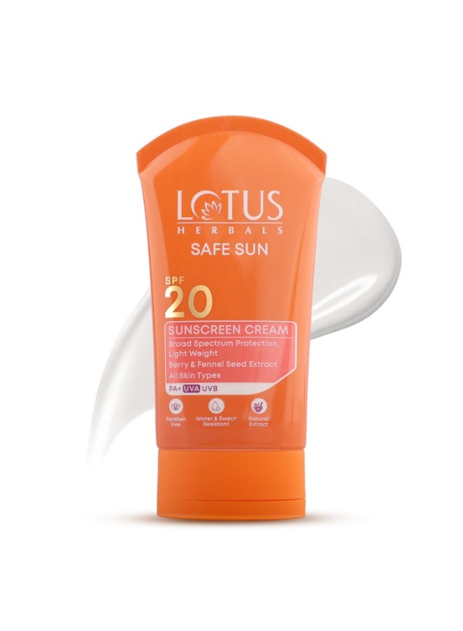 لوتس كريم واقٍ من الشمس من لوتس هيربالز سيف صن - برائحة التوت المنعش، عامل حماية ٢٠ PA+ | مقاوم للتعرق ومقاوم للماء، غير دهني | مستخلص التوت | لجميع أنواع البشرة | ١٠٠ غرام - Image 2