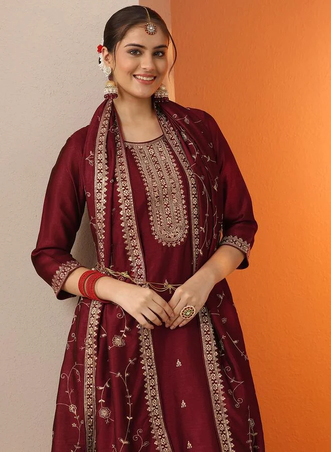 لباس Maroon Embroidered Silk Blend Straight Kurta, Trousers and Dupatta Set