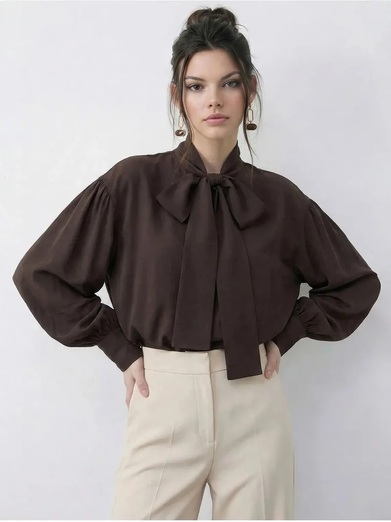 بيانكو لوتشي LUCCI Tie Detail Blouse