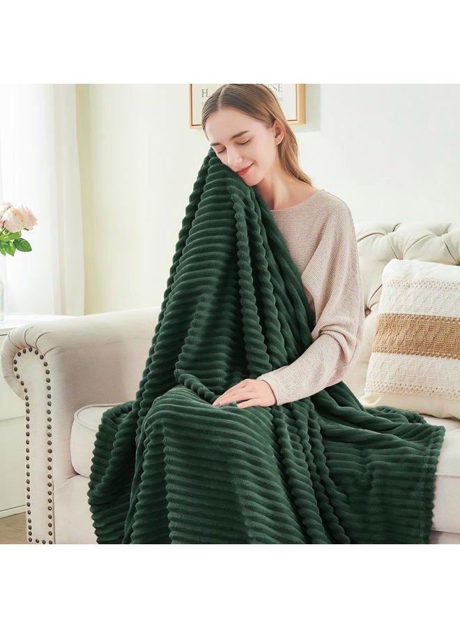 BEDELITE Fleece Throw Blanket for Couch – 3D Ribbed Jacquard Soft and Warm Decorative Fuzzy Blanket – Cozy, Fluffy, Plush Lightweight Emerland Green Throw Blankets for Bed, Sofa, 50x60 inches - Image 4