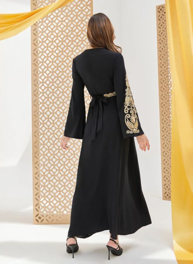 Styli Cut Out Embroidered Lace Trim Kaftan