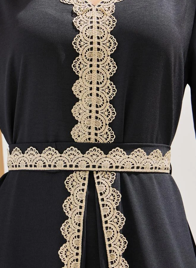 Styli Cut Out Embroidered Lace Trim Kaftan